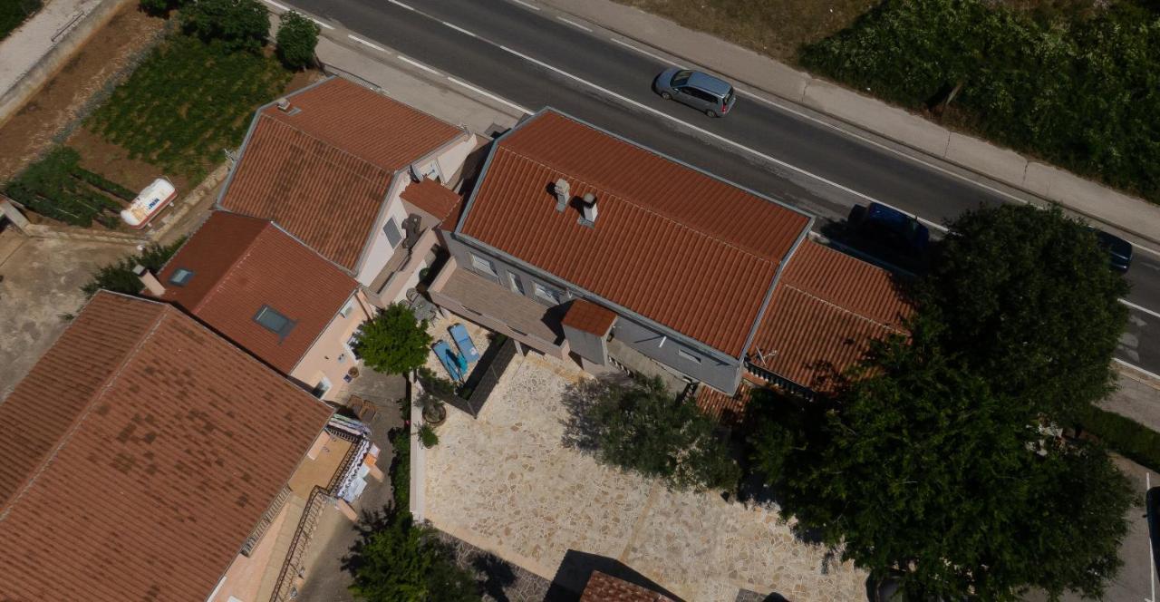 Apartment Stela - Private Terrace & Parking Zadar Buitenkant foto