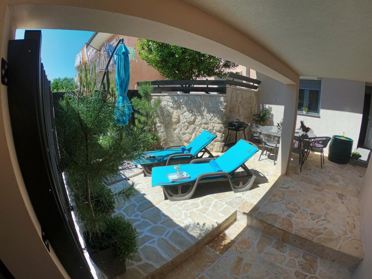Apartment Stela - Private Terrace & Parking Zadar Buitenkant foto