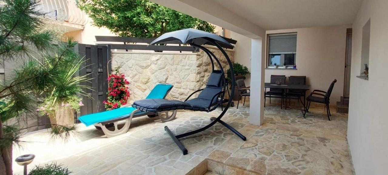 Apartment Stela - Private Terrace & Parking Zadar Buitenkant foto